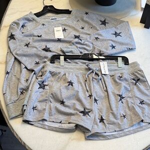 NWT! Splendid 2-piece set. Gray and Black Star (sweatshirt and short)